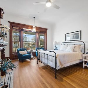 2 Bedroom Suite